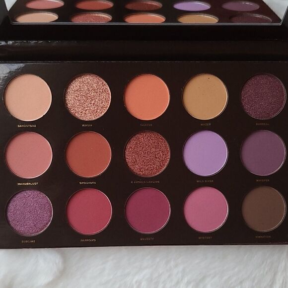 Hipdot Zion Eyeshadow Palette- NIB - Picture 2 of 5